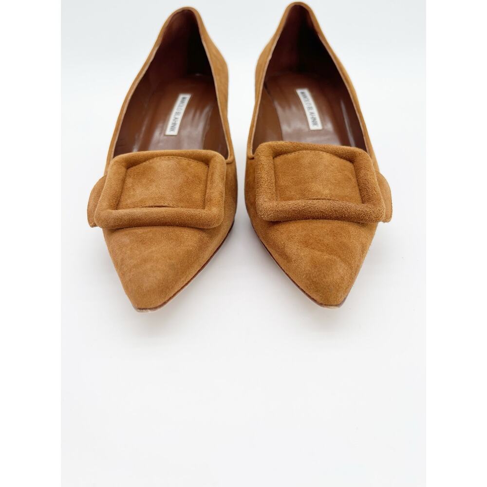 Manolo Blahnik Maysale Camel Tan Suede Buckle Pointed Toe Kitten Heels IT 39.5 - Picture 7 of 11